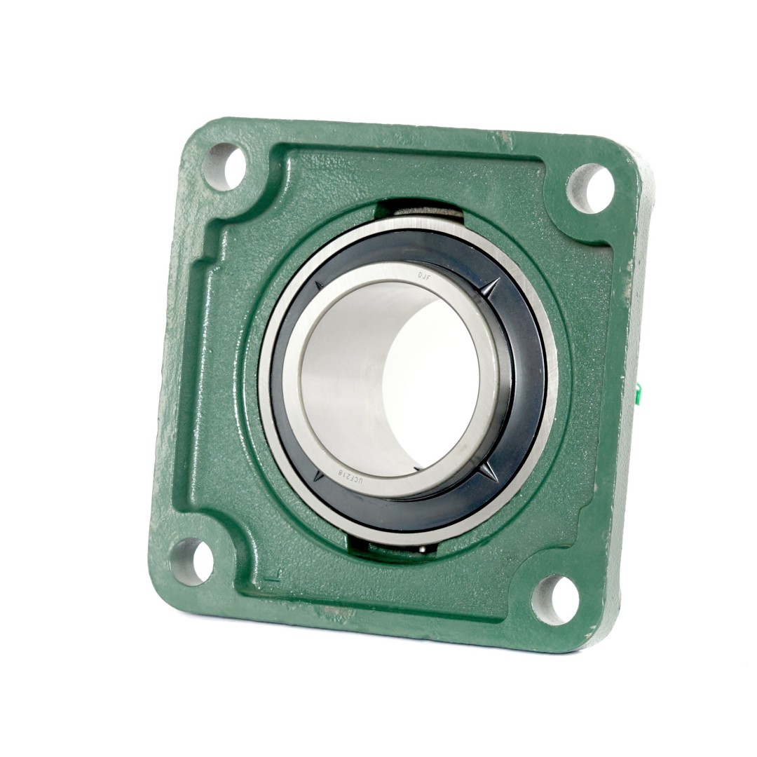 CHUMACERA DE PARED UCF218